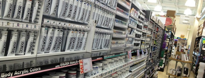 Blick Art Materials is one of Gunnarさんのお気に入りスポット.