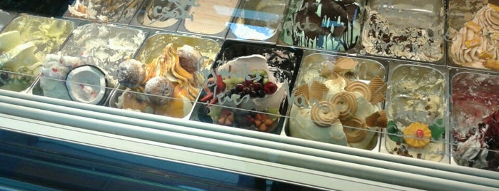 I Love Gelato - különleges fagylaltozó is one of Bak 님이 좋아한 장소.