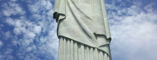 Cristo Redentore is one of Rio de Janeiro.