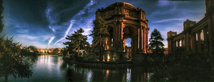 Palace of Fine Arts is one of Worthwhile Places to Visit in SF.