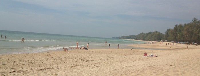 Phra-Ae Beach is one of Ko Lanta.