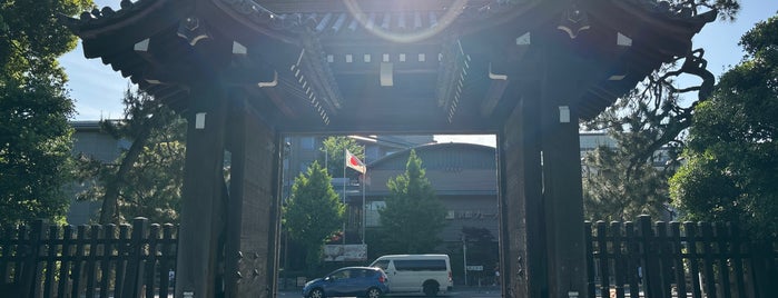 Hamagurigomon Gate is one of 西郷どんゆかりのスポット.