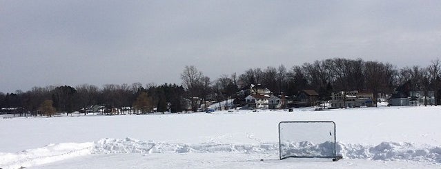 Runyan Lake is one of Gerry : понравившиеся места.