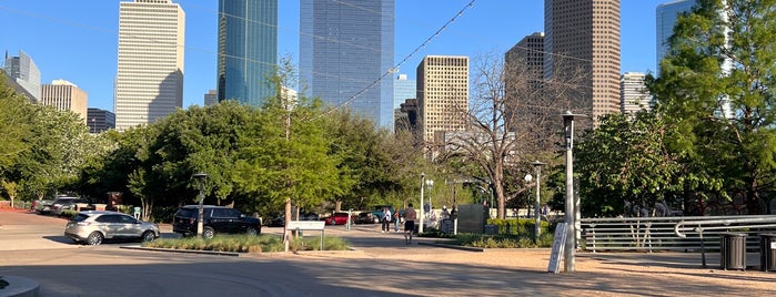 Buffalo Bayou Walk is one of Houston.
