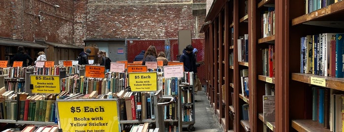 Brattle Street Bookshop is one of Boston birthday + Harvard with Bubby.