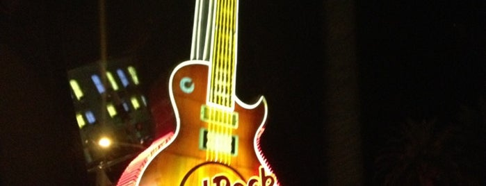 Hard Rock Hotel Las Vegas is one of Lugares favoritos de Kelsey.