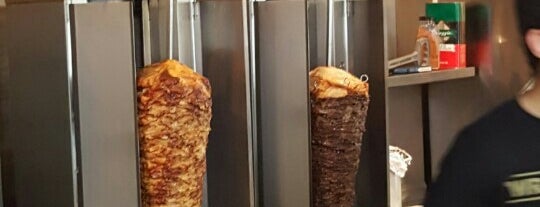 Shawarma Khan is one of Posti salvati di Chai.