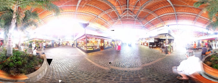 Mercado Agrícola de Montevideo is one of Alison’s Liked Places.