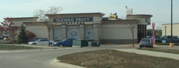 Siebke Hoyt Jewelers is one of hot spots.