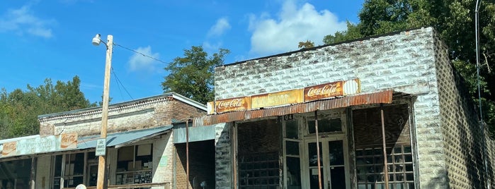 Taylor Grocery is one of Mississippi.