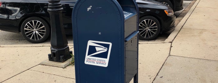 US Post Office is one of PooBear : понравившиеся места.