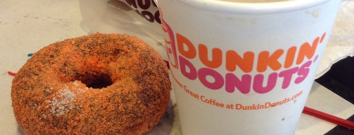 Dunkin' is one of Save để check-in.