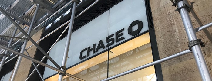 Chase Bank is one of Orte, die John gefallen.