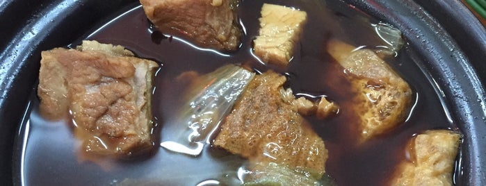 千里香茶餐室 （亚山肉骨茶） is one of Food.