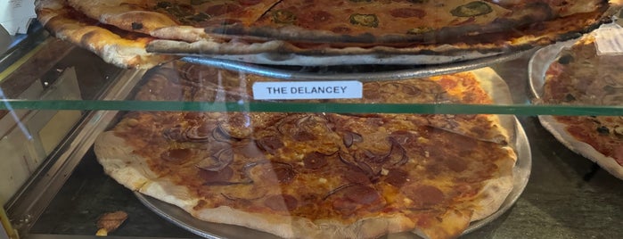 DiFontaine’s Pizzeria is one of Irelandia.
