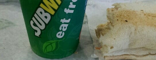 subway is one of Göktuğさんのお気に入りスポット.
