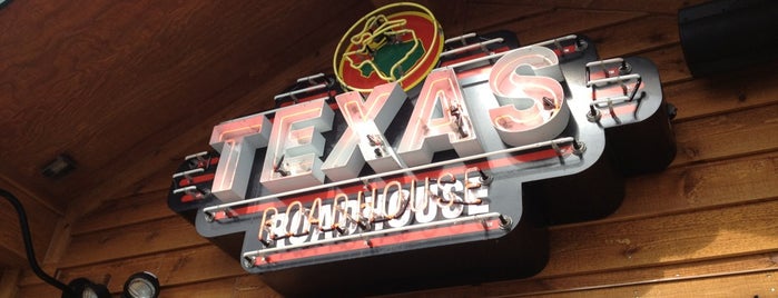 Texas Roadhouse is one of สถานที่ที่ Nick ถูกใจ.