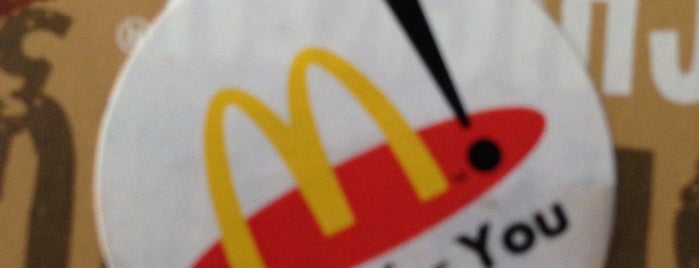 McDonald's is one of Locais curtidos por Can.