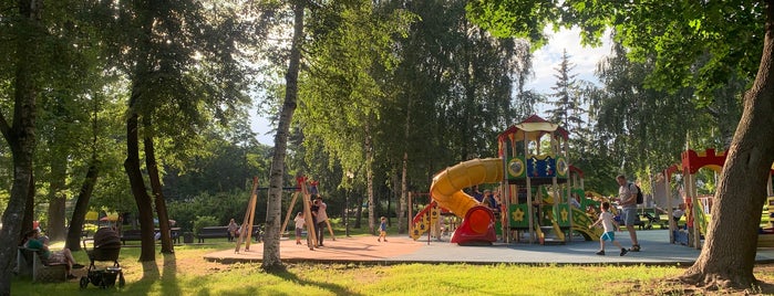 Детская Площадка В Екатерининском Парке is one of Места прогулок.