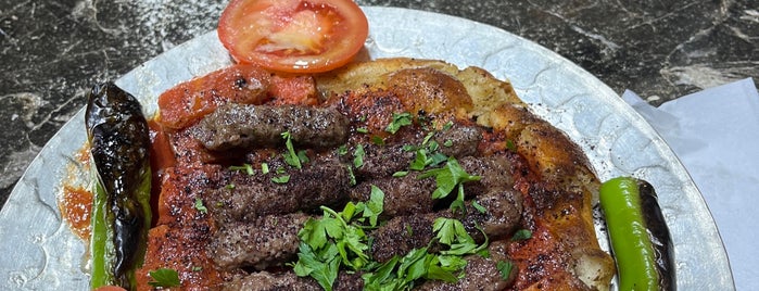 Şafak Kebap Salonu is one of Gidilecek Yerler.