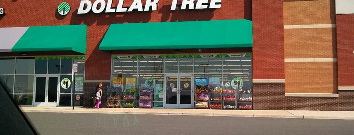 Dollar Tree is one of Richardさんのお気に入りスポット.