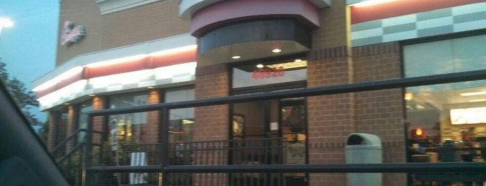 Chick-fil-A is one of Aaron 님이 좋아한 장소.