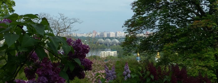 Національний ботанічний сад ім. М. М. Гришка / Gryshko National Botanic Garden is one of Locais curtidos por Ле.