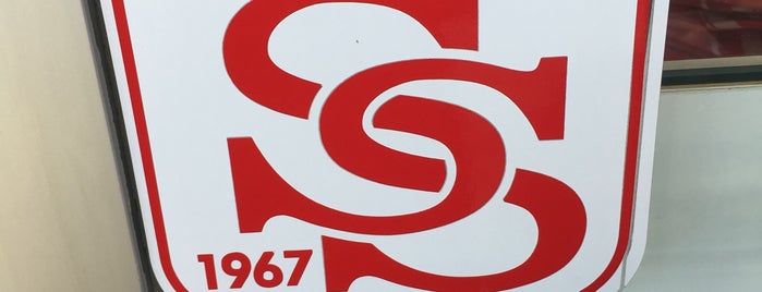 SivasSpor Store is one of สถานที่ที่ Onur ถูกใจ.