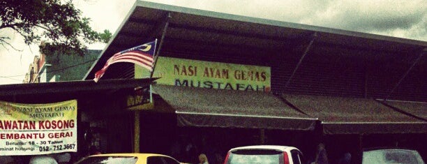 Nasi Ayam Gemas Mustaffah is one of Makan @ Melaka/N9/Johor #1.