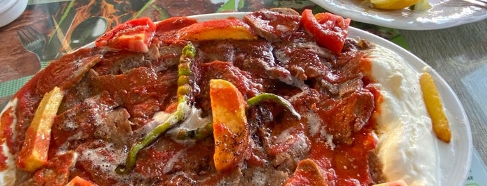 Oz Gercek Bursa Iskender is one of Göztepe.