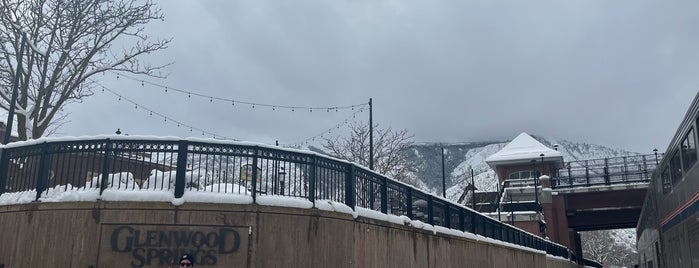 Glenwood Springs Amtrak (GSC) is one of USA West.