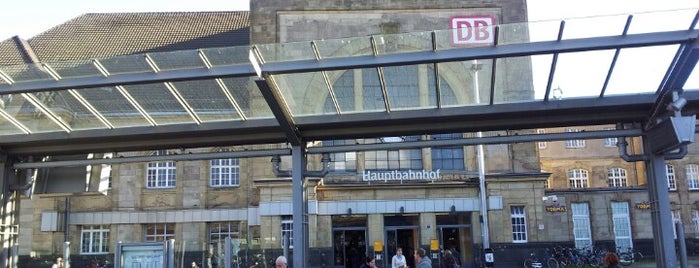 Stazione di Mönchengladbach Centrale is one of Bahn.