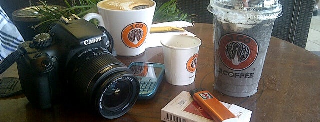 J.Co Donuts & Coffee is one of Lieux qui ont plu à Juand.