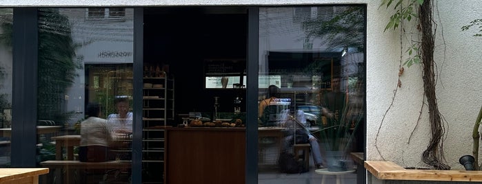 AERA Bread is one of Cafés ☕️💻.