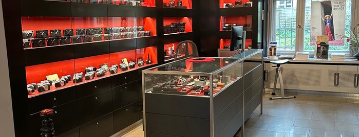 Leica Store is one of Berlino.