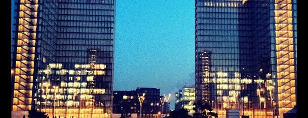 Bibliothèque Nationale de France (BNF) is one of 2015 Paris must-visit.