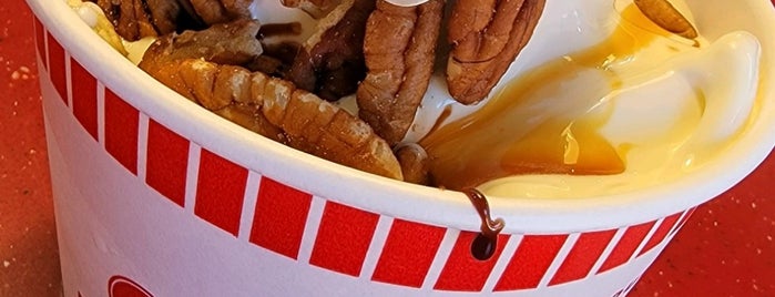Freddy's Frozen Custard & Steakburgers is one of 🇺🇸I...👣🚶 U S A.