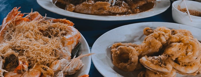 Aroma Medan Ikan Bakar Jeram is one of Seafood.