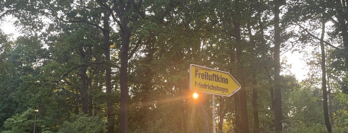 Freiluftkino Friedrichshagen is one of Wishlist Berlin.