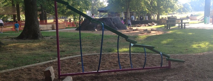 Rainbow Lake Playground is one of Memphis activities for kids.
