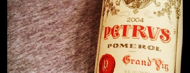 Total Wine & More is one of Lugares favoritos de Pedro.