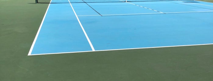 Marriott Tennis Court is one of My Aruba Spots.