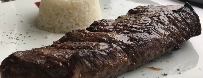 Solomillo Steak House is one of RECOMENDADOS PARA COMER.