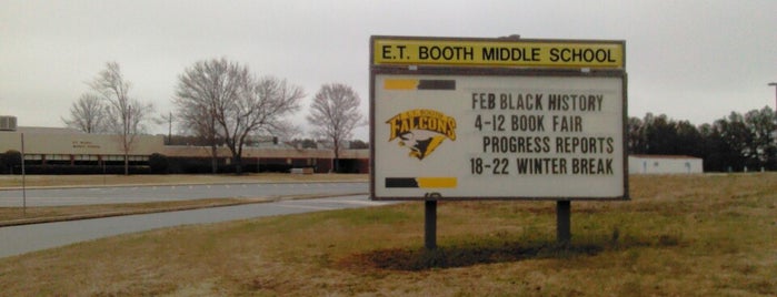 E.T. Booth Middle School is one of สถานที่ที่ Bryan ถูกใจ.