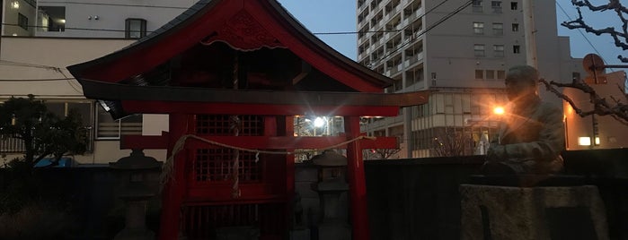 淀橋市場稲荷神社 is one of 東京23区(東部除く)の行ってみたい神社.
