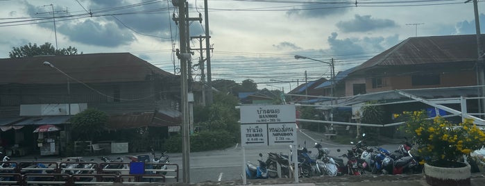 สถานีรถไฟบ้านหมอ (SRT1041) is one of MRT-BTS-ARL-SRT-BRT.