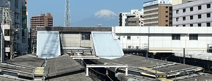JR Fujisawa Station is one of 駅　乗ったり降りたり.