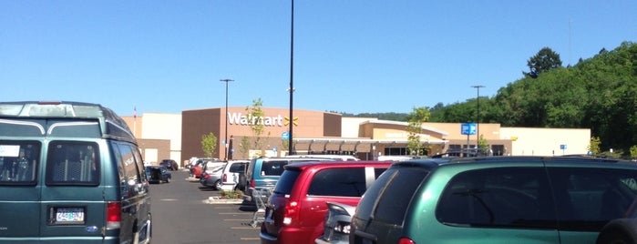 Walmart Supercenter is one of Mayorships.