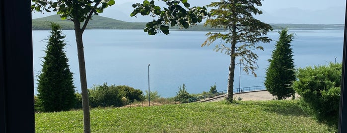Liqeni i Radoniqit is one of Turismo.