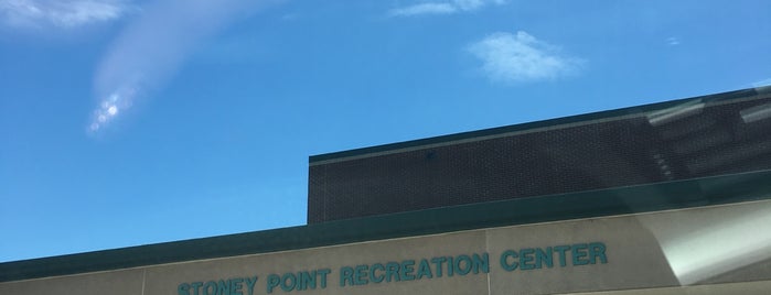 Stoney Point Recreation Center is one of สถานที่ที่ Ya'akov ถูกใจ.